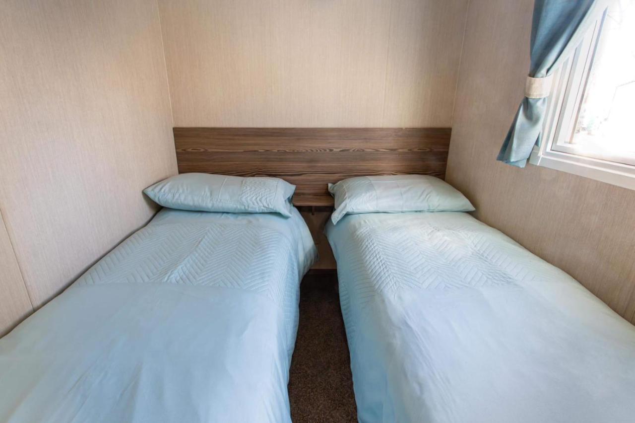 Caravan In Haven Marton Mere Holiday Park 블랙풀 외부 사진