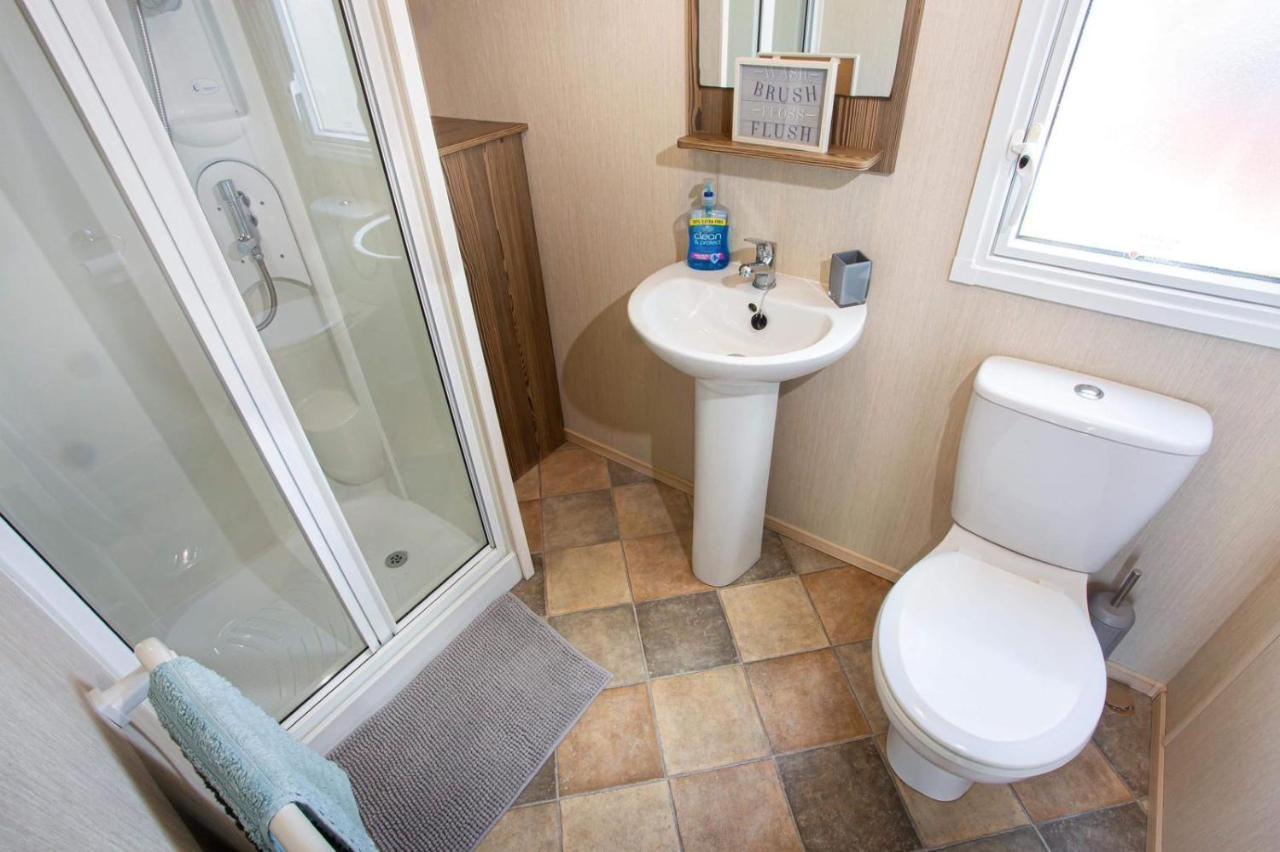 Caravan In Haven Marton Mere Holiday Park 블랙풀 외부 사진