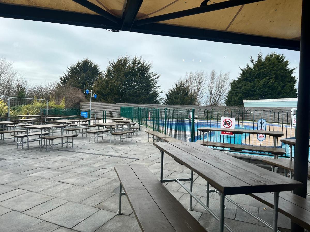 Caravan In Haven Marton Mere Holiday Park 블랙풀 외부 사진